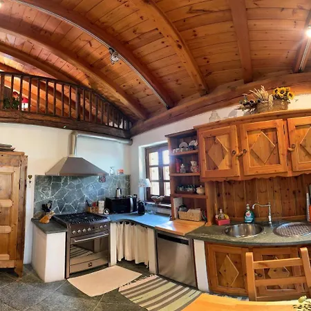 Holiday home Chalet Des Reves Ermitage De Luxe Champoluc