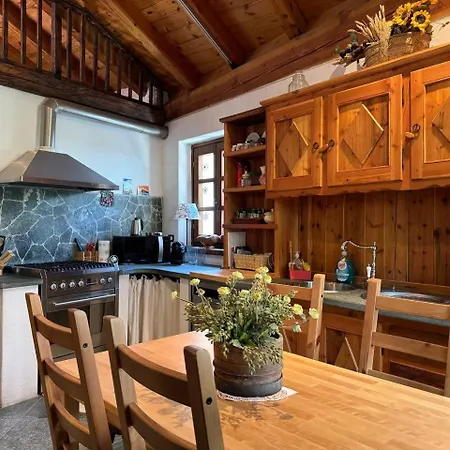 Chalet Des Reves Ermitage De Luxe Сasa de vacaciones Champoluc